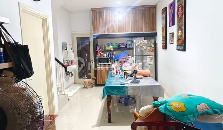 Dijual Rumah 4 Kamar di Green Lake City Cipondoh Tangerang