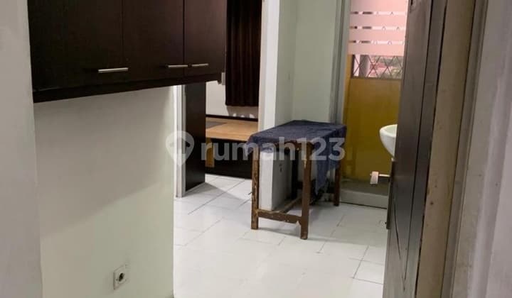 Sewa Apartemen Menara Kebon Jeruk 2 Br Jakarta Barat