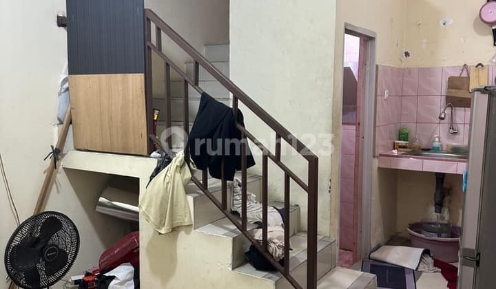Dijual Rumah Termurah Kamar 4 di Gajah Mada Jakarta Barat