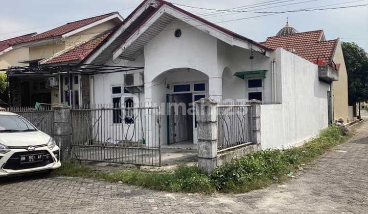 Rumah Komplek Siap Huni Posisi Hook Dijual di Jl. Bundo Kandung Pekanbaru