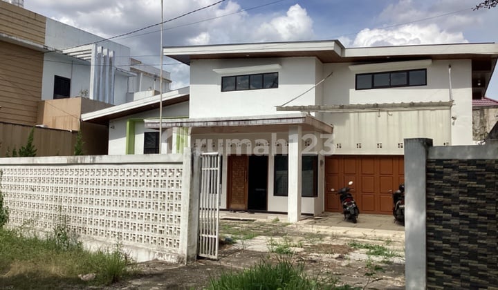 Rumah Mewah Siap Huni di Komplek Cemara Pekanbaru