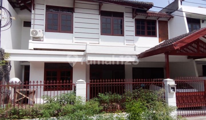 Rumah Hadap Timur Luas Di Kelapa Gading