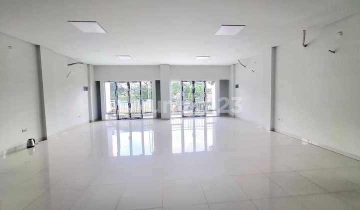 New Shop for Sale, Strategic Location