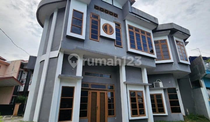 Villa Hook Komplek Taman Kyoto Daerah Sei Serayu Setia Budi