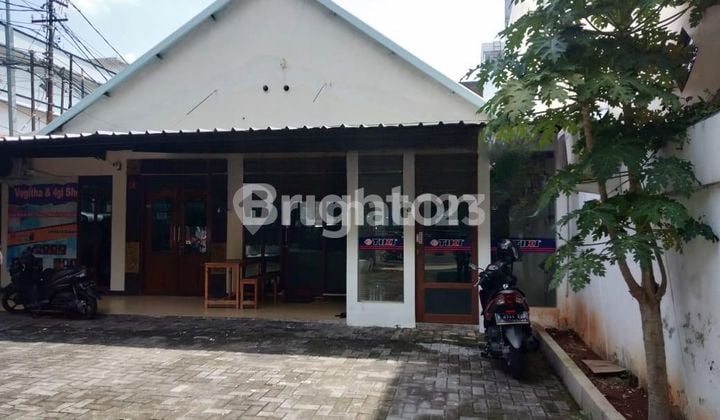 RUMAH BANGUNAN PERLU RENOVASI LOKASI KOMERSIL COCOK UNTUK USAHA, KANTOR, RESTORAN STRATEGIS DI PINGGIR JALAN KAPTEN TENDEAN JAKARTA SELATAN
