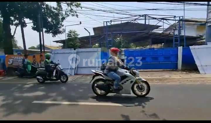 Gudang Dekat Tol Jor Jl Raya Cilangkap, Cipayung, Jakarta - Timur