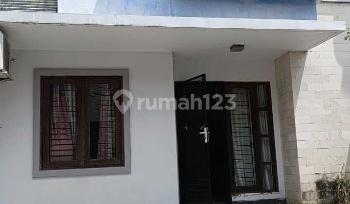 Rumah 2 Lantai di Cluster Harmoni Harapan Indah Bekasi Siap Huni