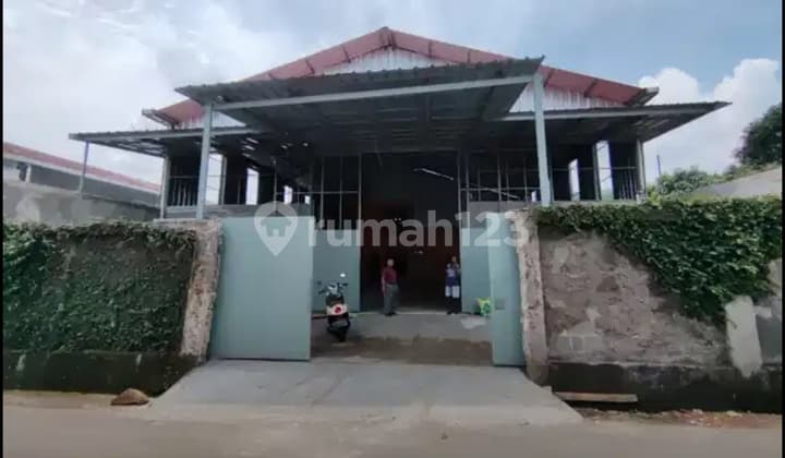 2 Gudang Bersebelahan di Cipayung Jakarta Timur