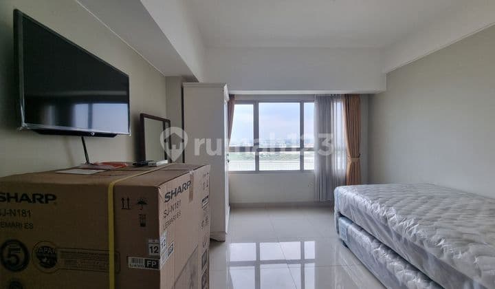 Springlake Summarecon Bekasi Apartment - Freesia Tower