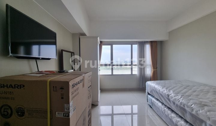Springlake Summarecon Bekasi Apartment - Freesia Tower