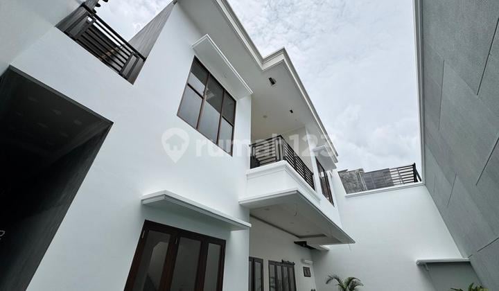 Rumah Baru... 410M2. Duren Sawit. Jak Tim