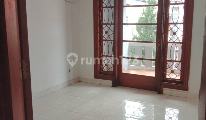 Disewakan!! Rumah.2.lt Di Gading Pelangi. K Gading. Jak Ut