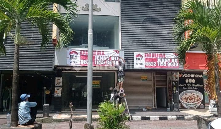 Ruko.3.lt.tembus 2 Jalan Di Area.exclusive Kuta Sq, Bali