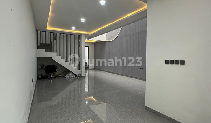 Siap Huni Rumah Idaman Didepan Taman Pondok Indah