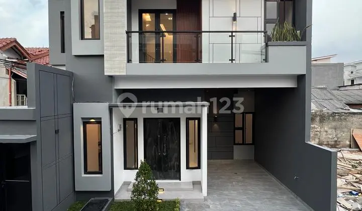 Minimalist Move-In Ready Unit in a Cluster at Tanjung Barat