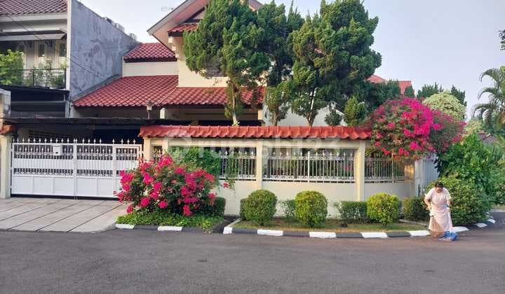 Best Deal Pondok Indah! Rumah 4 Kt, SHM, bisa Nego