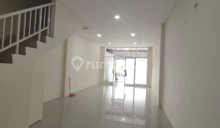 Disewakan Ruko Wall Street Green Lake City- Seberang Rm Dapur Medan
