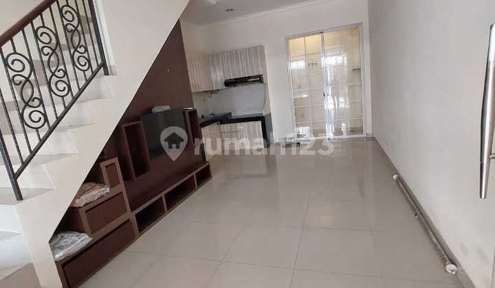 For Sale Furnished House West Europe size 4x12m Green Lake City