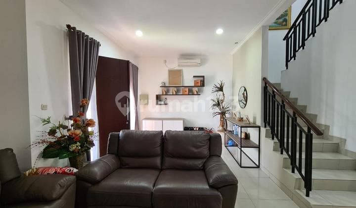 Dijual Rumah Full Furnished East Asia Boulevard 10x20m Green Lake City