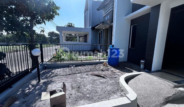 Rumah Fresh Baru Renovasi
pinus Regency