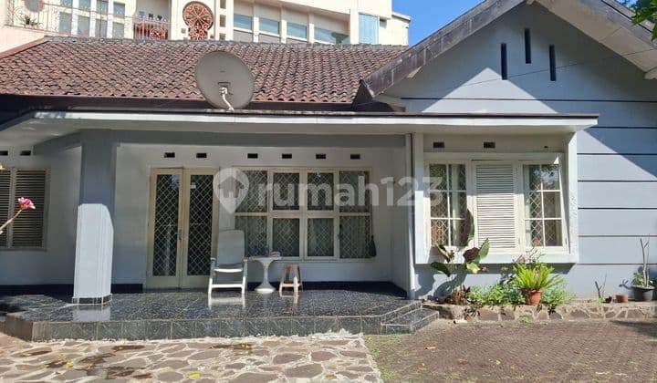 Rumah Jl.hegarmanah Wetan