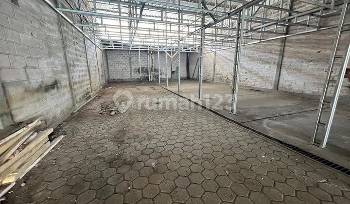 Ruko/ Gudang Mainroad Gunung Batu Lokasi Sangat Strategis Dan Ramai