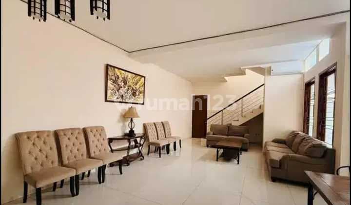 For Quick Sale: 3-Story House in Setrasari, Strategic and Secure Location
