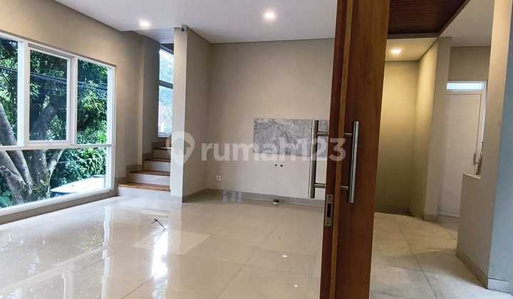 Disewakan Rumah Baru Komplek Dekat Dago