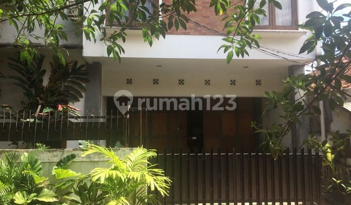 Kost AC di Kebayoran Baru, Jakarta Selatan 350 Meter ke Kantor Walikota Jakarta Selatan