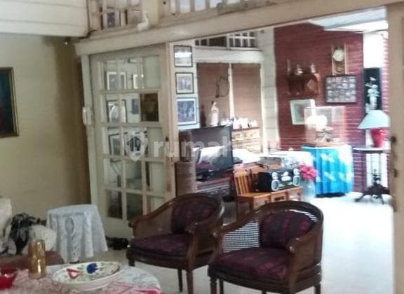 House suitable for Office Near MRT Blok M