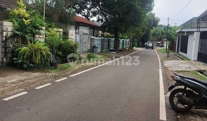 House suitable for Office Near MRT Blok M