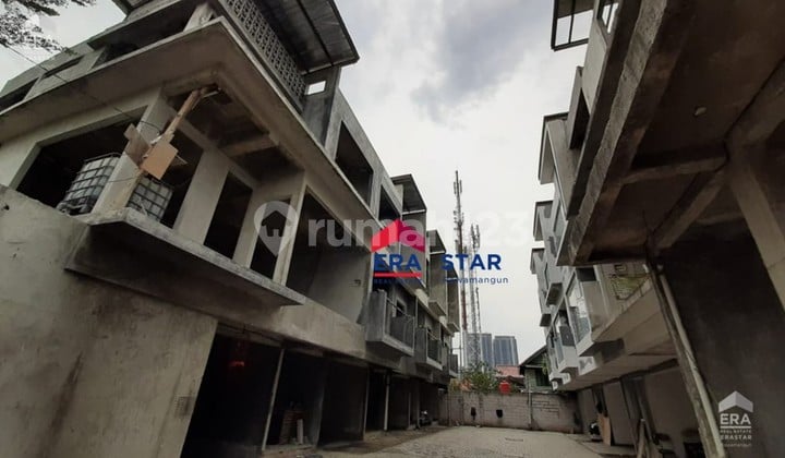 Town House 8 Unit Setengah Jadi Dijual Murah Di Menteng Atas Jaksel.
