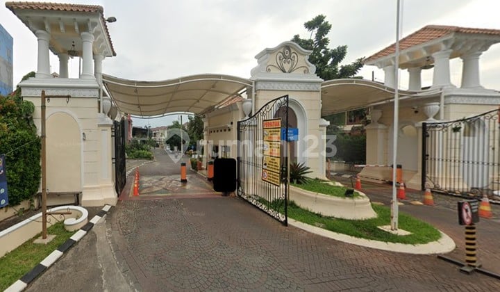 Rumah 2 Lantai Hook Bagus di Permata Mediterania Jakbar