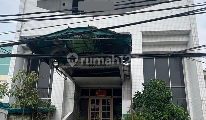 Perkantoran 400 M SHM di Kampung Melayu, Jakarta Timur