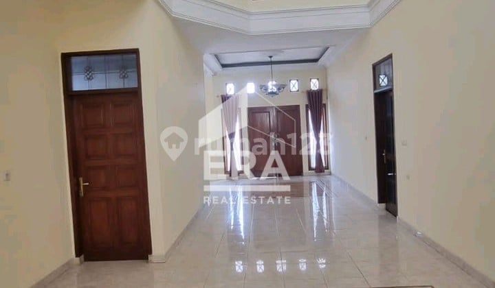 Rumah Bagus dan luas di Kavling Marinir Pondok Kelapa.