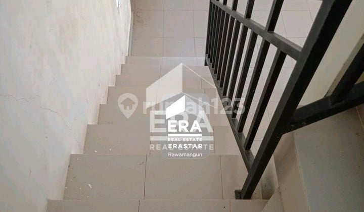 Ruko 2 lantai di Komplek Puri Selebriti Batam