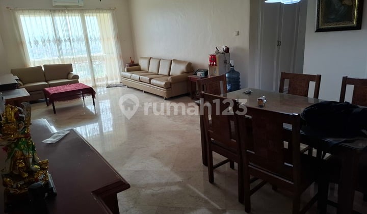 Disewakan Apartemen Kedoya Elok 3 BR Lantai Tinggi Furnish