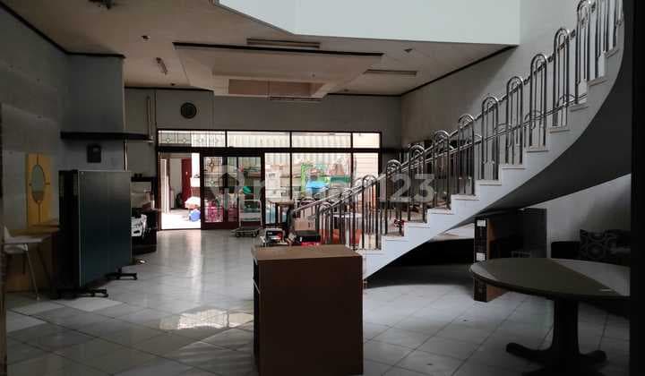 Ruko 3,5 Lantai di Kalipah Apo, Bandung