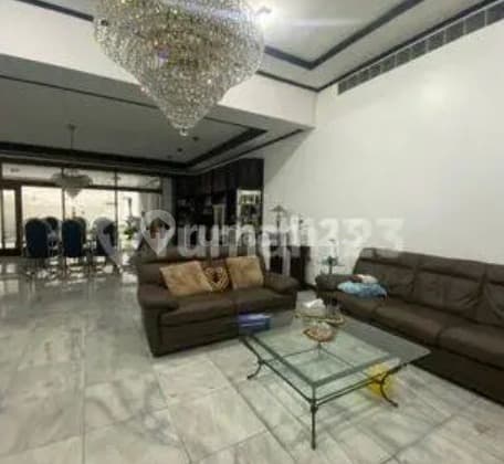 Luxury Cool House in Dago Wing Bandung