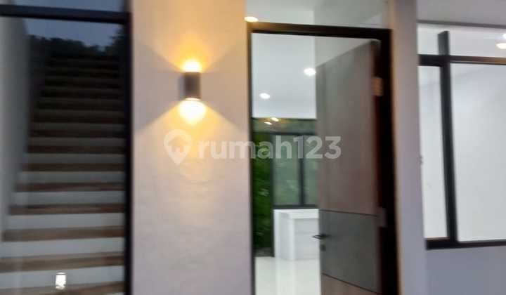 Rumah Baru 2 Lantai Desain Modern di Leuwi Sari Bandung