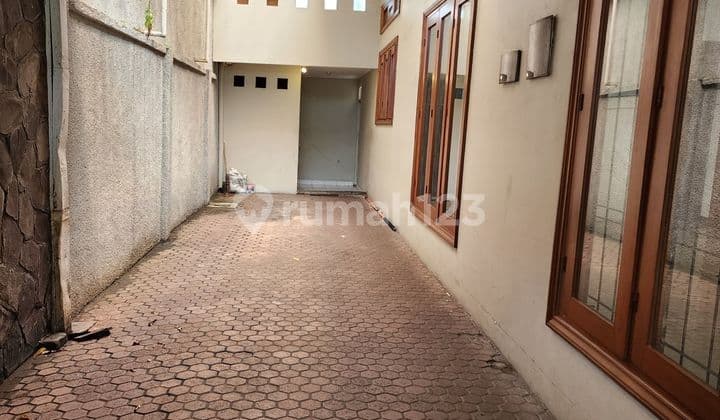 Rumah Tua Hitung Tanah di Menteng, Jakarta Pusat, di lokasi sangat strategis