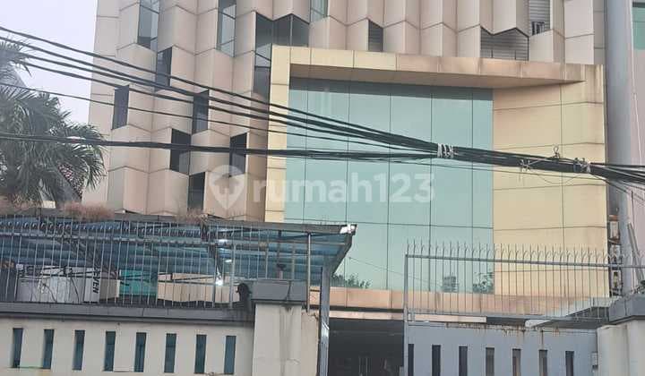 Gedung 6 Lantai Bagus di Sunter