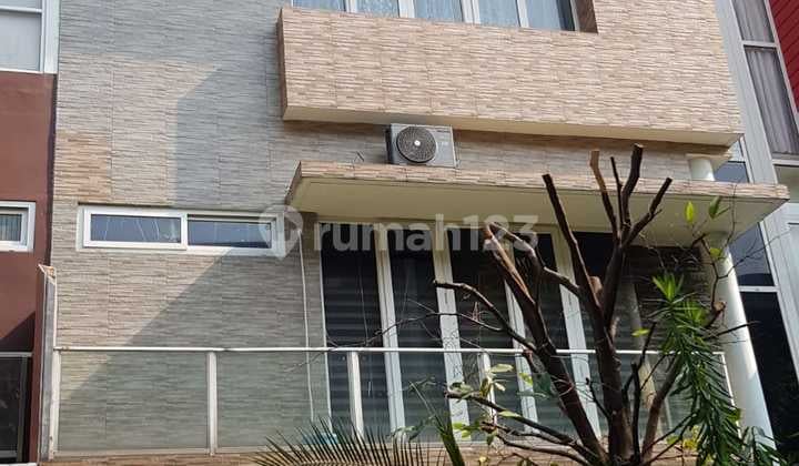 Rumah Semi Furnished Bagus di Kemayoran