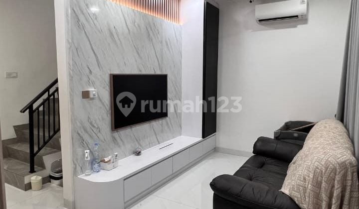 Rumah Pik 2 Ukuran 6X12,5 Furnish Interior bisa KPR Siap Huni