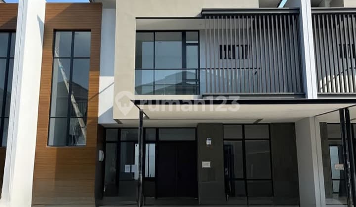 Rumah Pik 2 Ukuran 10X20 Boulevard Brand New Siap Huni Termurah