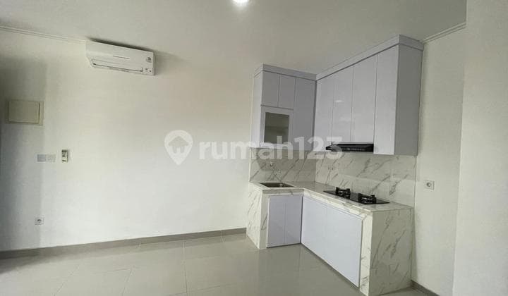 Disewakan Rumah 2 Lantai Uk. 4,5X10 Pik 2 Milenial Semi Furnish, Siap Huni