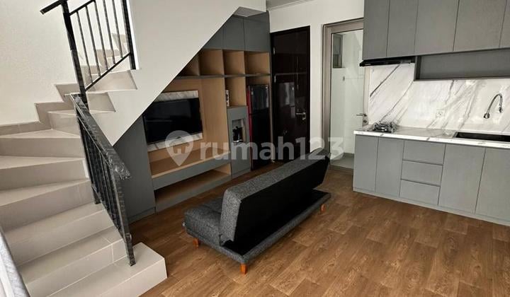 Disewakan Rumah Pik 2 Ukuran 4,5X10 Full Furnish Interior, Siap Huni