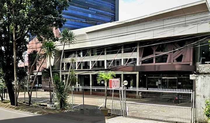 Jual / Sewa Bangunan Ex.supermarket Jl. Pattimura Siap Usaha