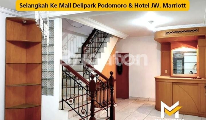 Dijual Ruko Inti Kota Lokasi Premium - Titik 0 Kota Medan Daerah Jl. Guru Patimpus & Jl. Putri Hijau - Semi Furnished