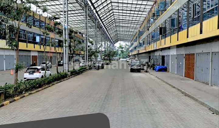 Dijual Ruko Komplek CBD Polonia Jl.Padang Golf Blok ada Canopy